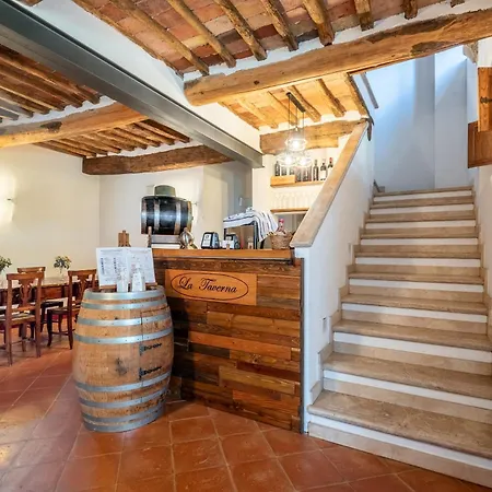 La Taverna Di Celsa Lantgård